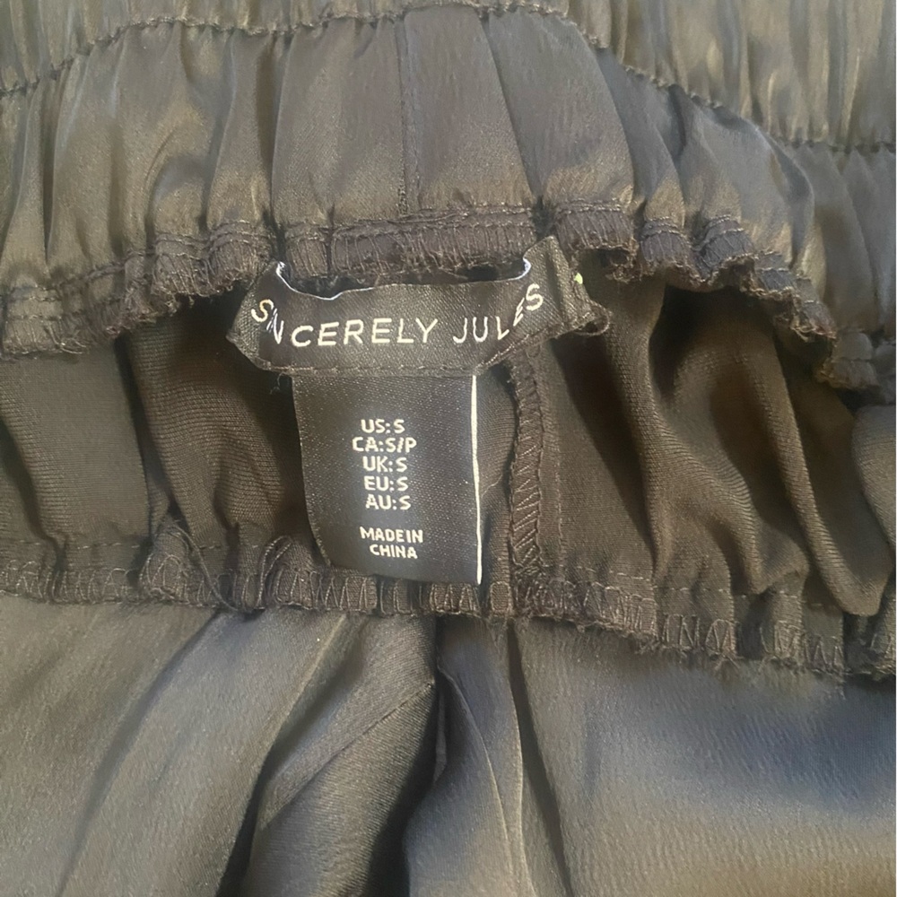 Silky Black Wide-Leg Pants - Picture 3 of 7